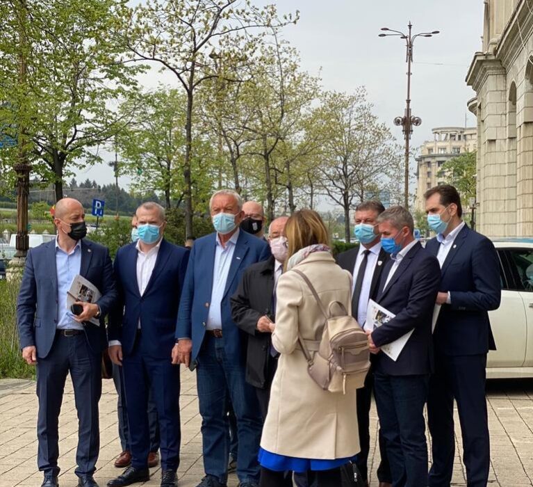 Întâlnire de lucru între Comitetul Director al AMR și conducerea MMAP