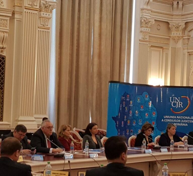 AMR, la Adunarea Generală a UNCJR