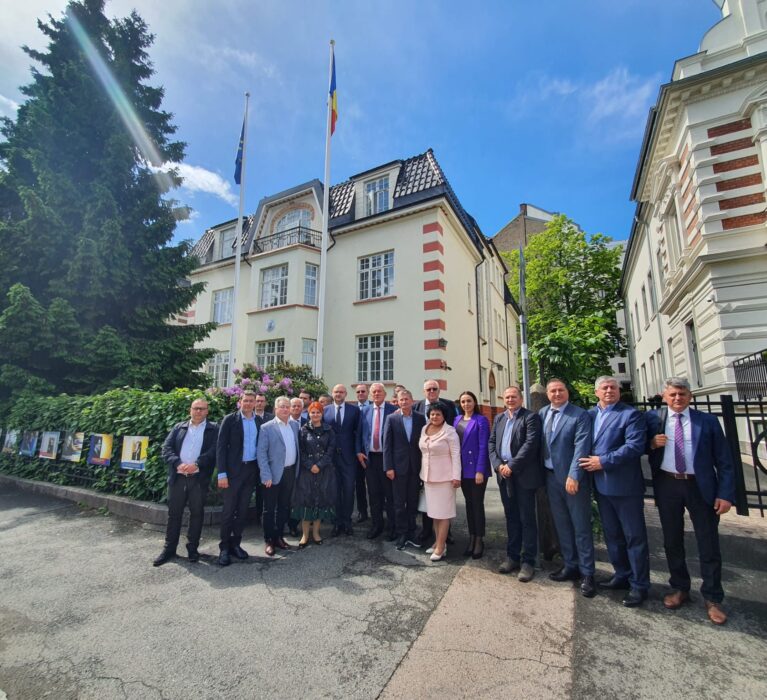 Vizita bilaterala de studiu dedicată primarilor reprezentanți ai AMR , în cadrul proiectului „Îmbunătățirea accesului și a calității serviciilor pentru cetățeni – o administrație publică transparentă și responsabilă”