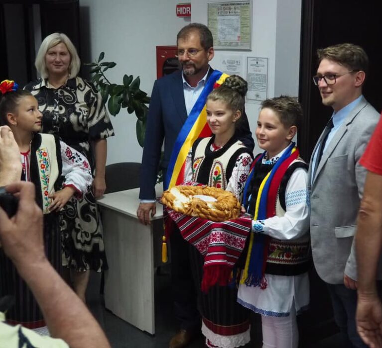 Municipiul Moineşti – schimb de experiență și modele de bune practici pentru peste 50 de primari din ţară şi de peste hotare