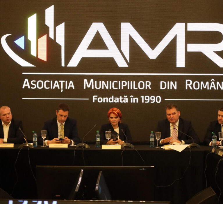 Muzeul de Artă Craiova a găzduit Joi, 10 Aprilie 2025 ședința Comitetului Director al Asociației Municipiilor din România.